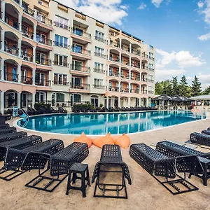 Avenue Deluxe Отель