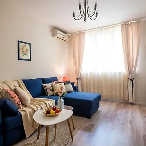 Апартаменты Urban Garden
